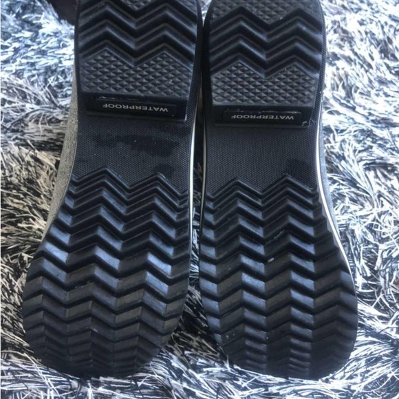 Women’s sorel boots - Picture 2 of 5